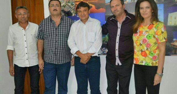 Wellington Dias recebe apoio de importante grupo político de Simões