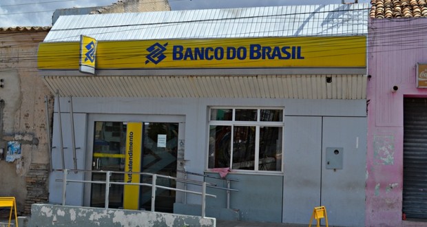 Bandidos arrombam Banco do Brasil de Jaicós durante a madrugada
