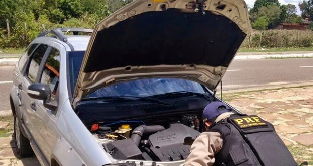 PRF prende garçom dirigindo carro roubado no interior do Piauí