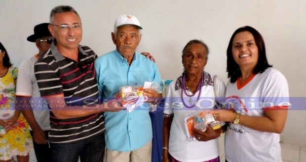 SIMÕES | Assistência Social inicia atividades dos idosos com café da manhã