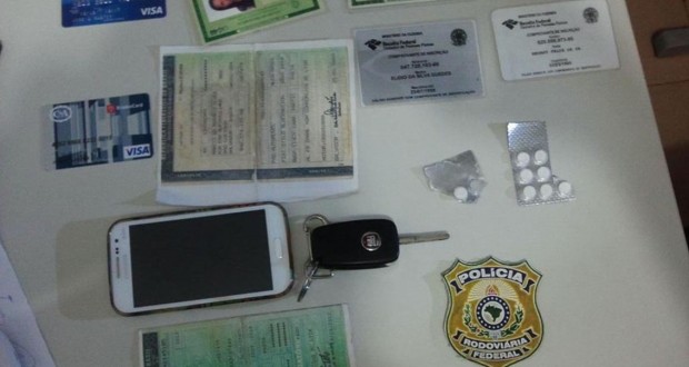 PRF prende acusados de furto de veículos e falsificação de documentos em Picos