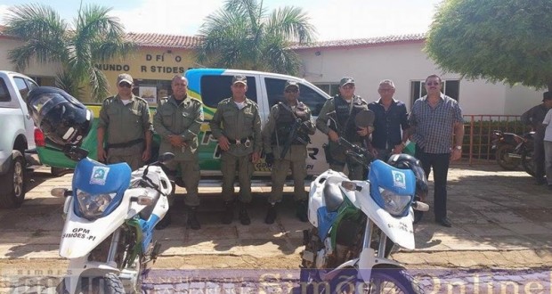 Grupamento de Simões recebe nova viatura da Polícia Militar