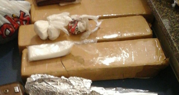 PM prende dois com 4 kg de maconha, além de cocaína e crack