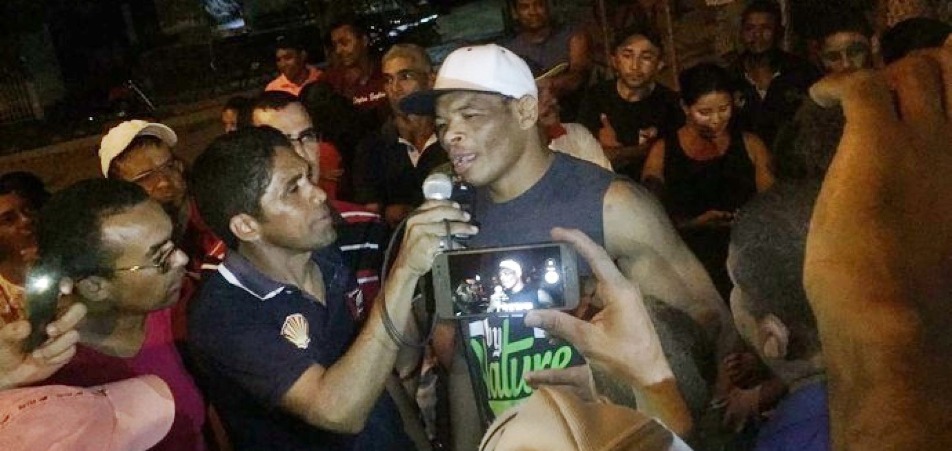 Cidade do Piauí faz festa para receber lutador de UFC Massaranduba