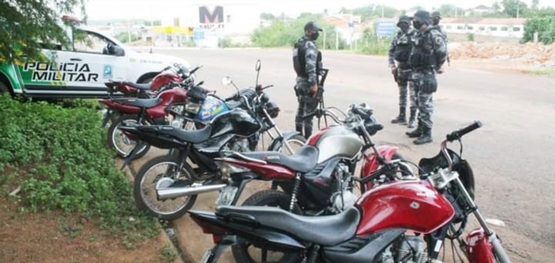Polícia Militar apreende 22 motocicletas irregulares em Simplício Mendes