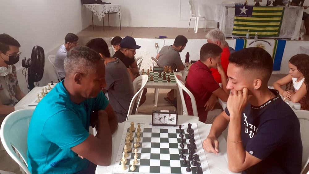 5º Campeonato de Xadrez em Picos reúne enxadristas de cidades da