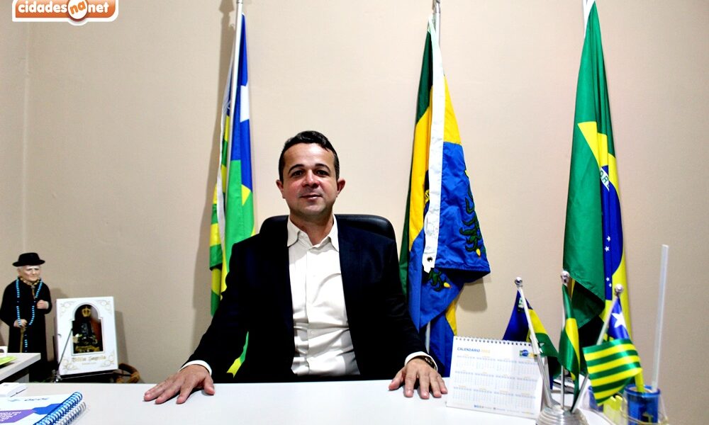 TCE aprova contas do primeiro ano de gestão do prefeito Naerton Moura –  Cidades na Net