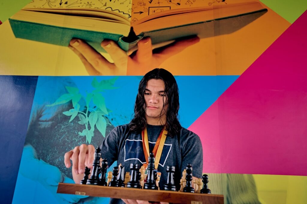 Pai do campeão regional de xadrez D'Wesley Lima, fala sobre trajetória do  filho no jogo – Cidades na Net